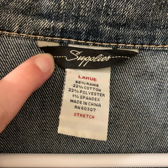 Mid-tone wash Jean jacket women’s size large - Picture 3 of 7